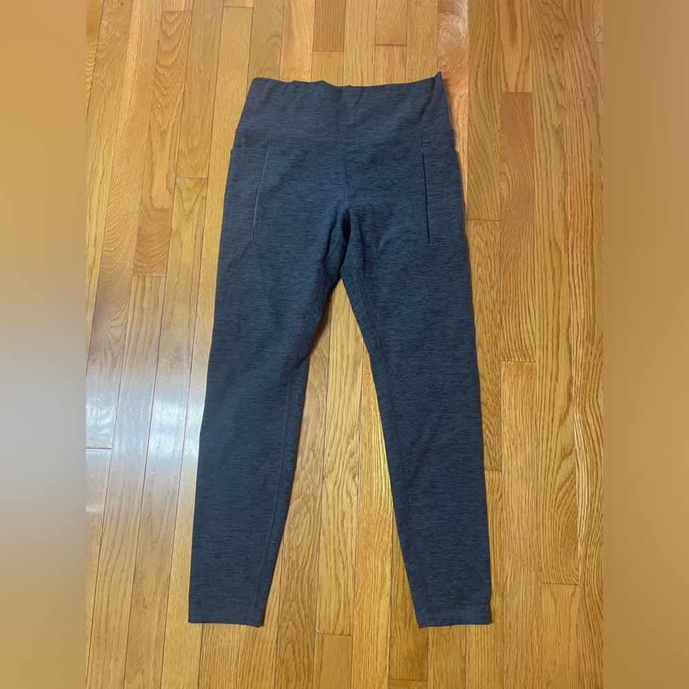 Athletic works gray workout Leggings with‎ side pockets large